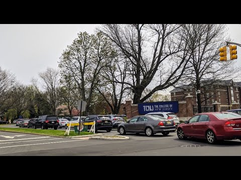 Free farm market at the College of New Jersey