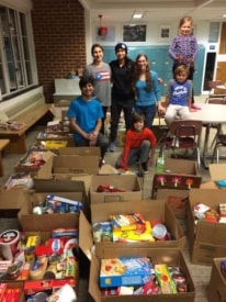 Photo: Princeton Day School students make more than 100 Thanksgiving food baskets for area families
