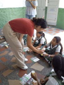 Hun senior starts non-profit for students in Colombia
